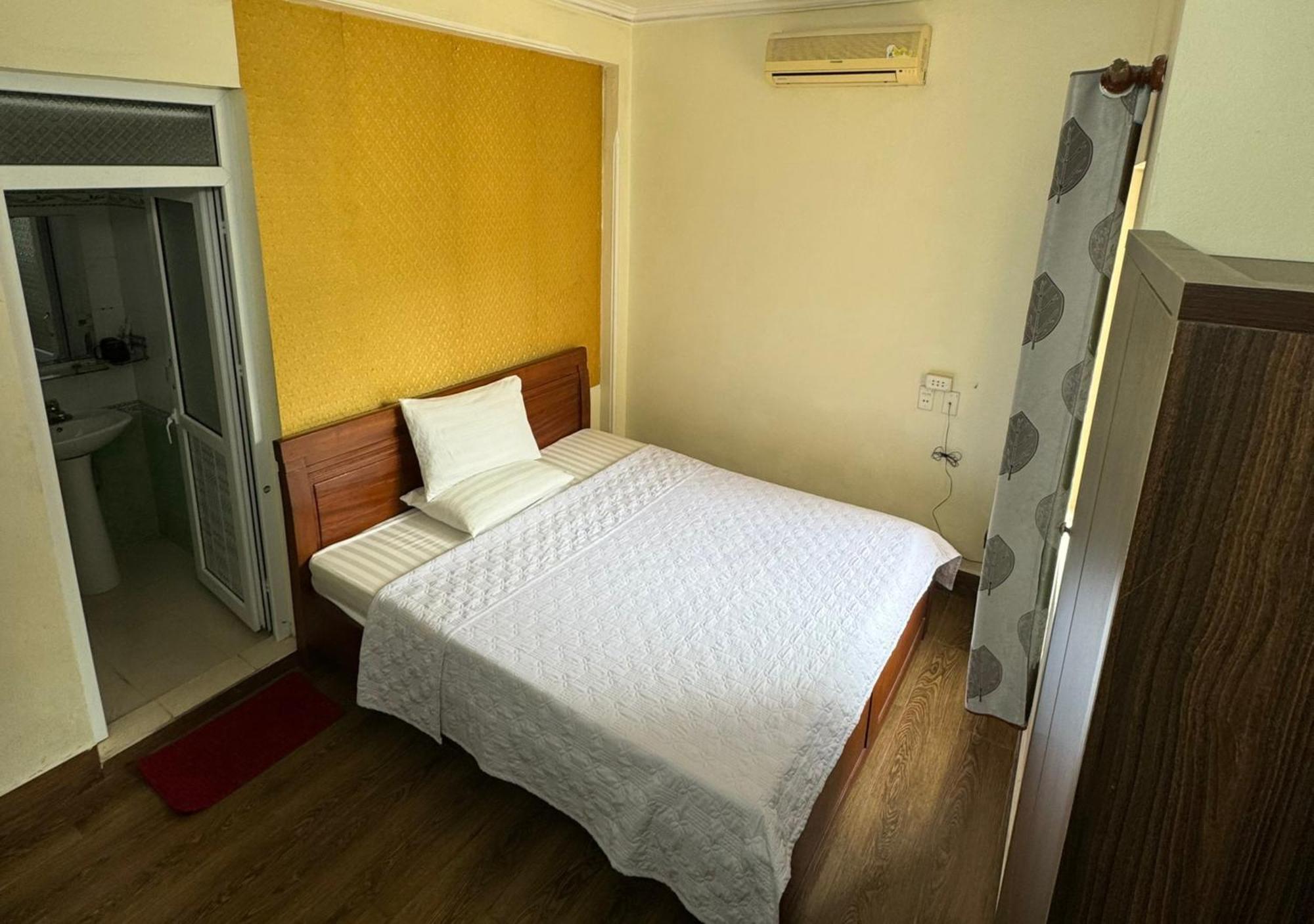 Thu Ha Hotel Uong Bi Exteriér fotografie