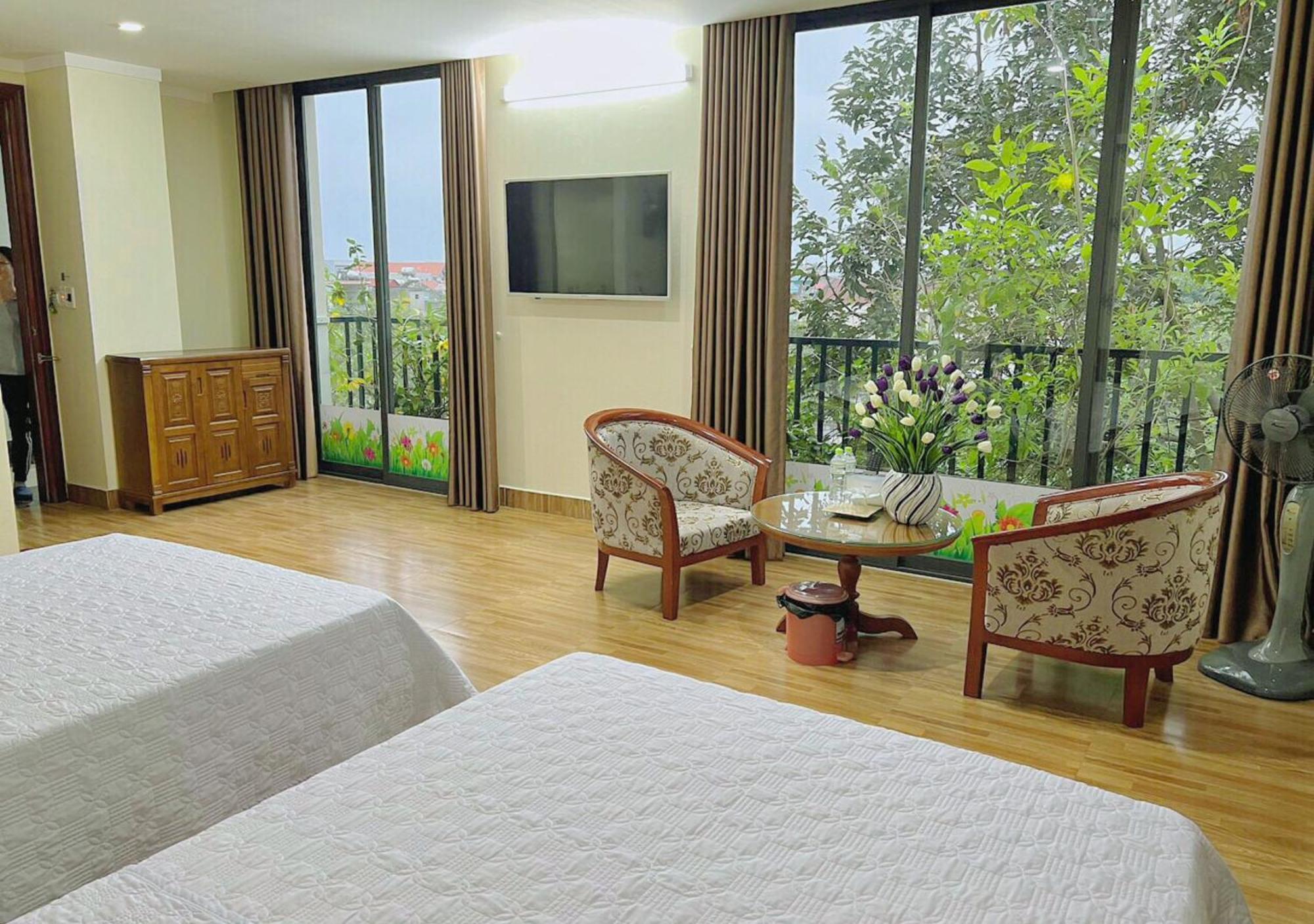 Thu Ha Hotel Uong Bi Exteriér fotografie